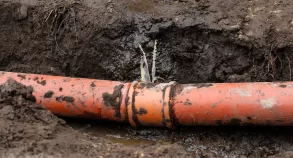 Water main pipe leak